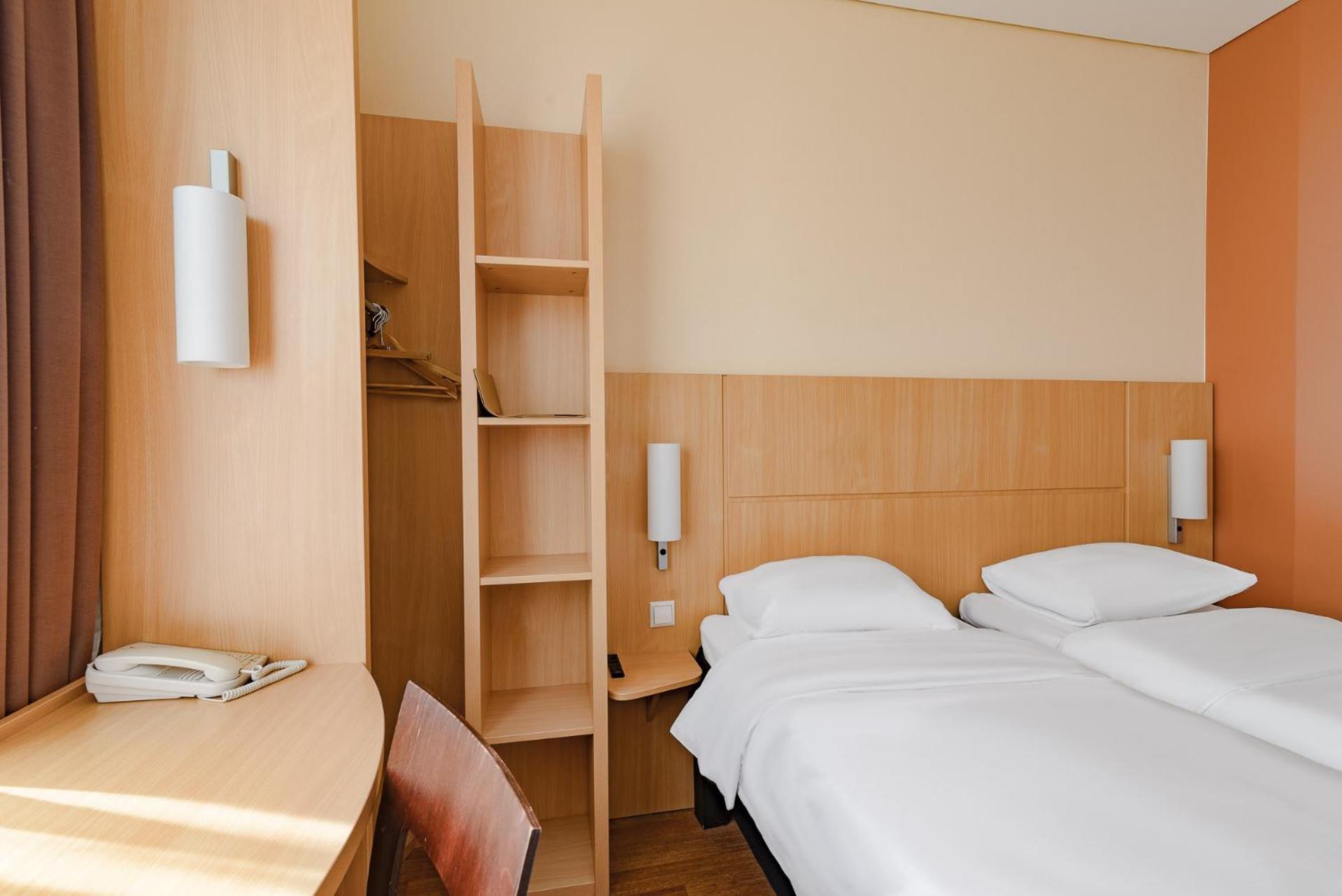 Ibis Kaunas Centre Exterior photo